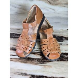 Earth Spirit Gelron Tan Fisherman Sandals Laser Cut Comfort Shoes Womens 7.5